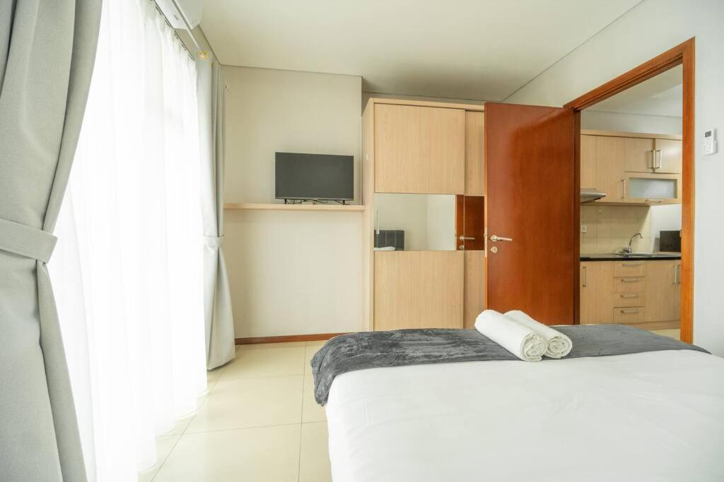 Comfy 1-bedroom View @ Jakarta, Scbd *