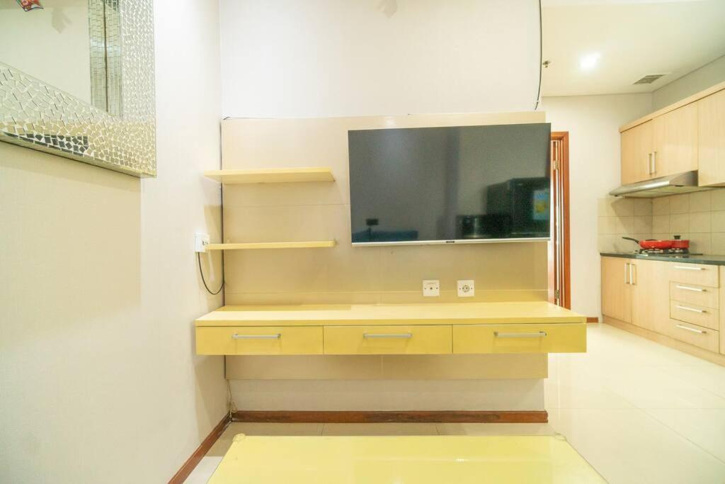 Comfy 1-bedroom View @ Jakarta, Scbd *