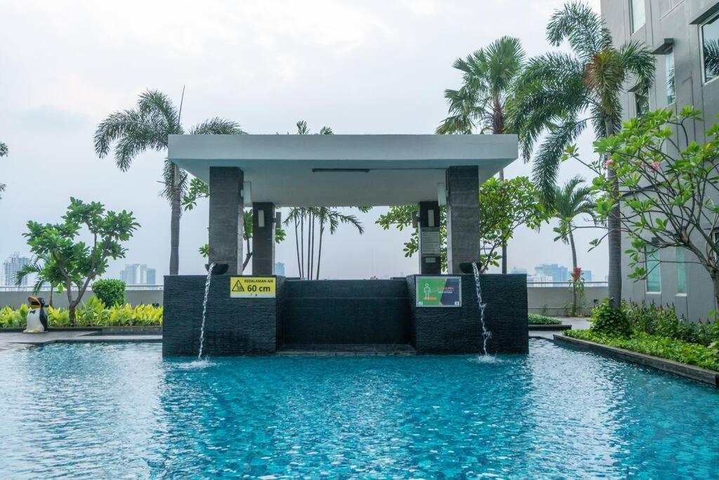 Comfy 1-bedroom View @ Jakarta, Scbd Apartment Jakarta