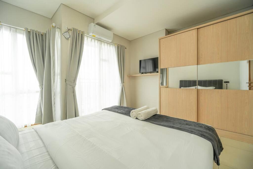 Comfy 1-bedroom View @ Jakarta, Scbd Apartment Jakarta