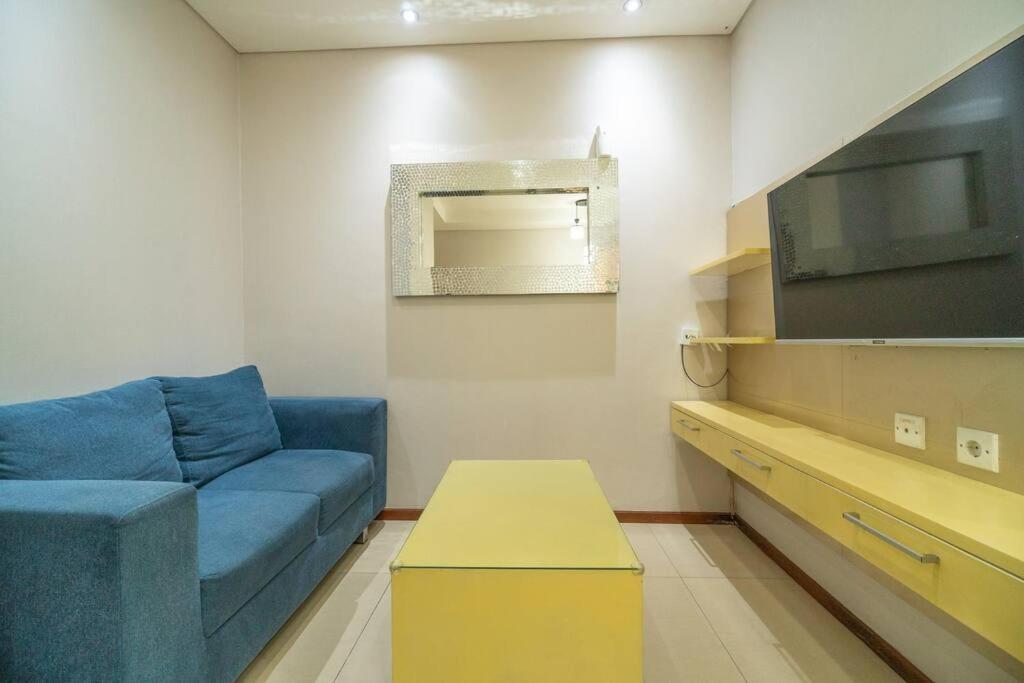 Comfy 1-bedroom View @ Jakarta, Scbd Apartment *